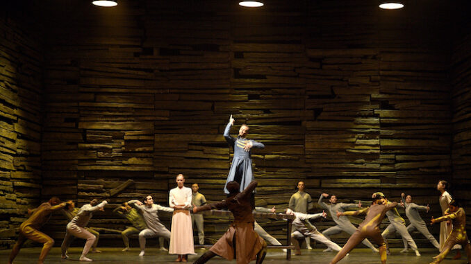 Harris Theater - Akram Khan's Creature - Fabian Reimair and Artists of English National Ballet in Creature by Akram Khan © Laurent Liotardo (1)