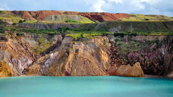 Katanga, what a colors!